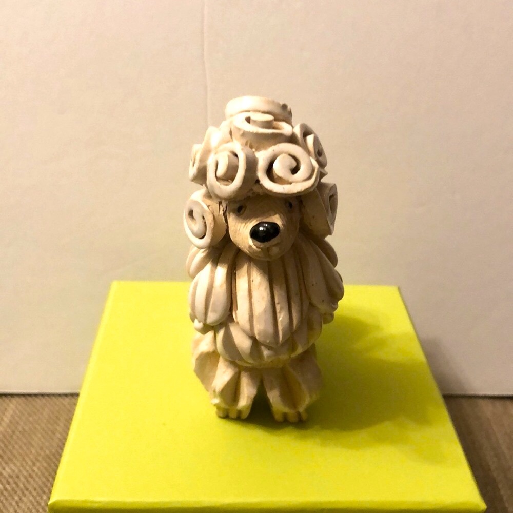 NEW - Artesania Rinconada Rare/Vintage Carved French Poodle Figurine - - Picture 2 of 8